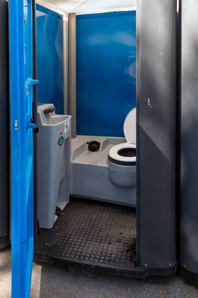 Best Luxury portable toilet rental  in Delevan, NY